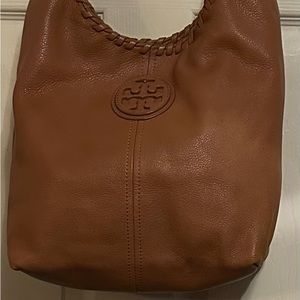 Tory Burch Leather Marion Whipstitch Hobo 7.5” strap drop